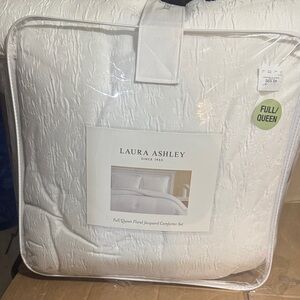 Laura Ashley Textured White Comforter Set